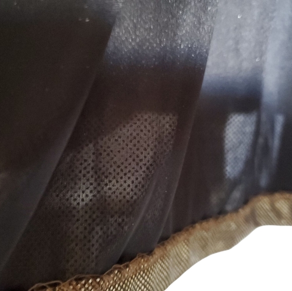 Diversity Petite Gold Metalik Pleated Midi Skirt, 6P size - Picture 10 of 13